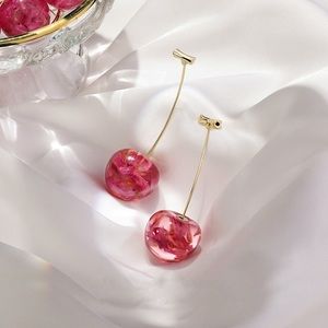 🍒 Super stunning Cherry Earrings Gold Plated